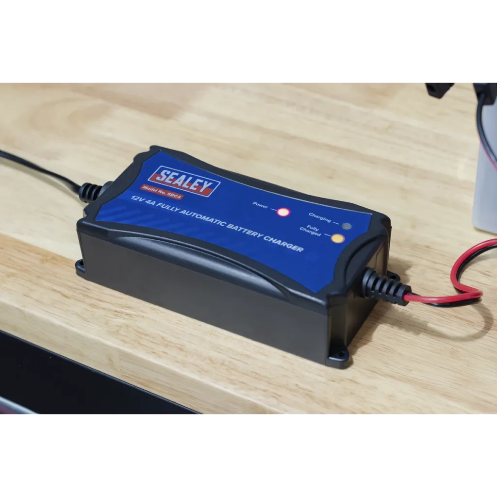 sealey 12v 4a automatic battery charger & maintainer