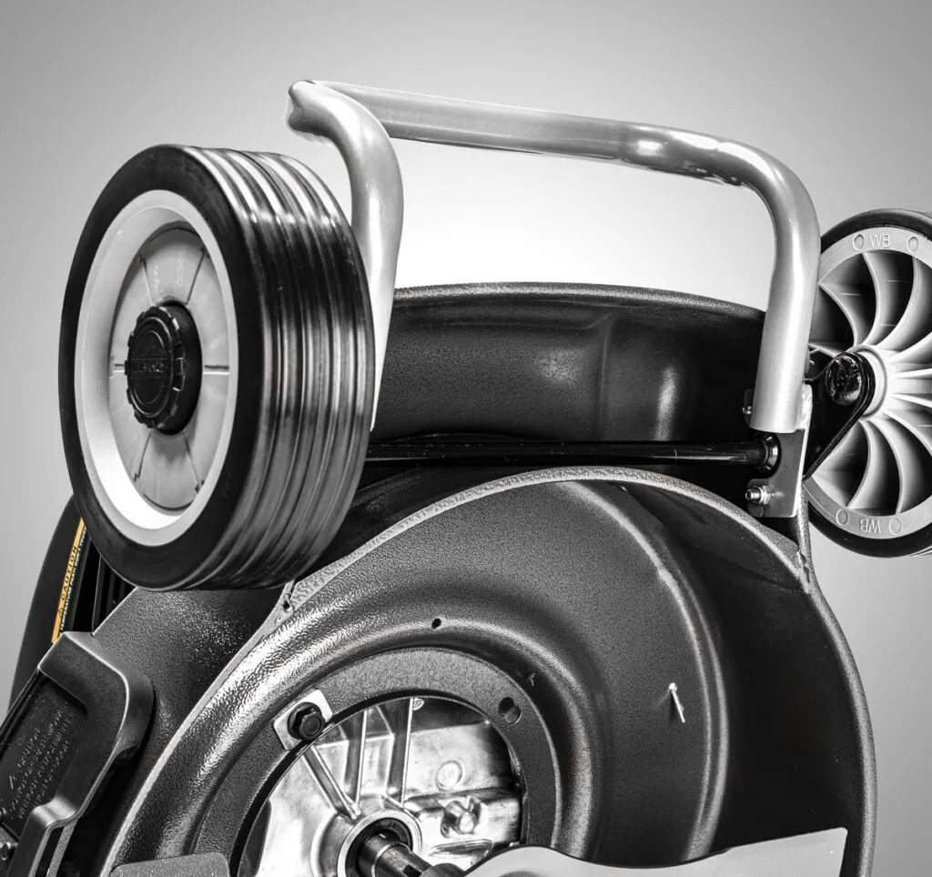 virtue 53 ssdx lv, 53cm (21"), 70l collector, 4 in 1 petrol lawnmower