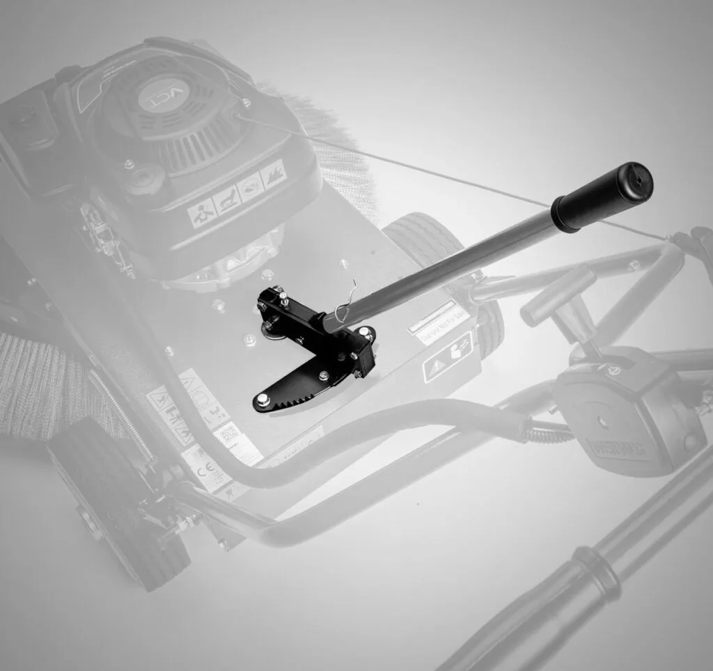 intrepid 87 mbp petrol sweeper moss brush