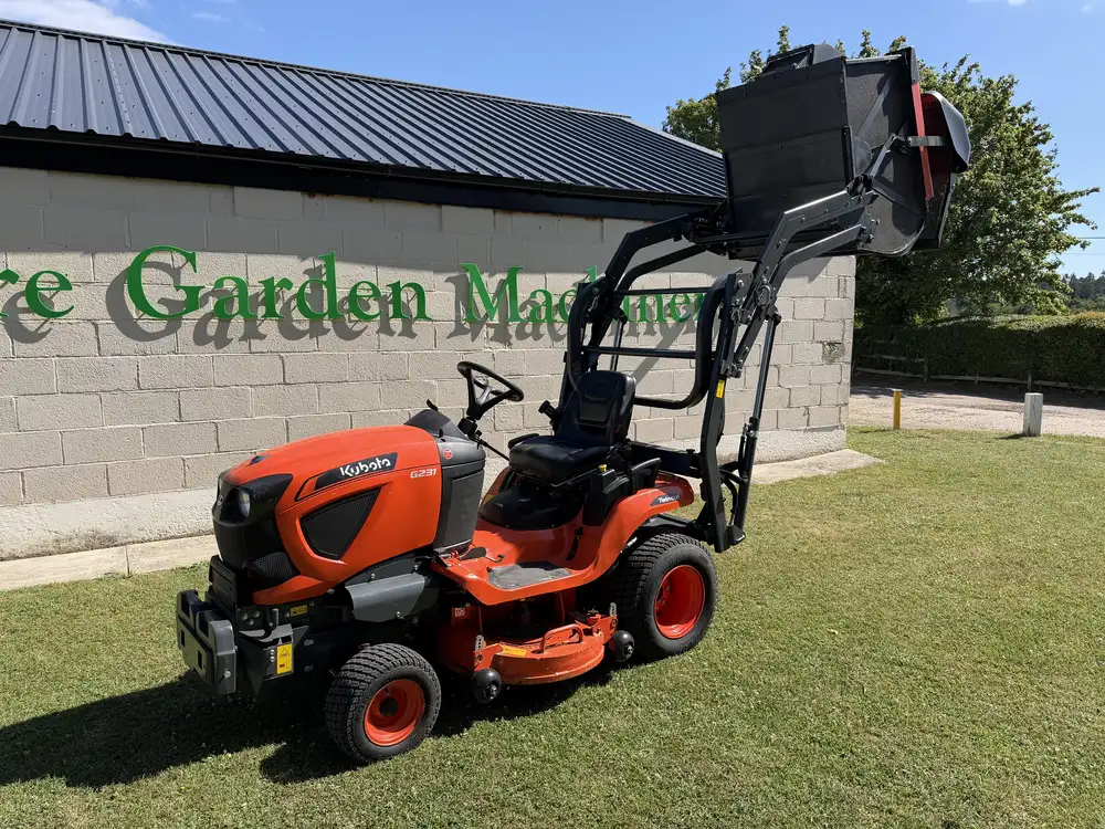 kubota g231hd 48" diesel ride on lawnmower garden tractor