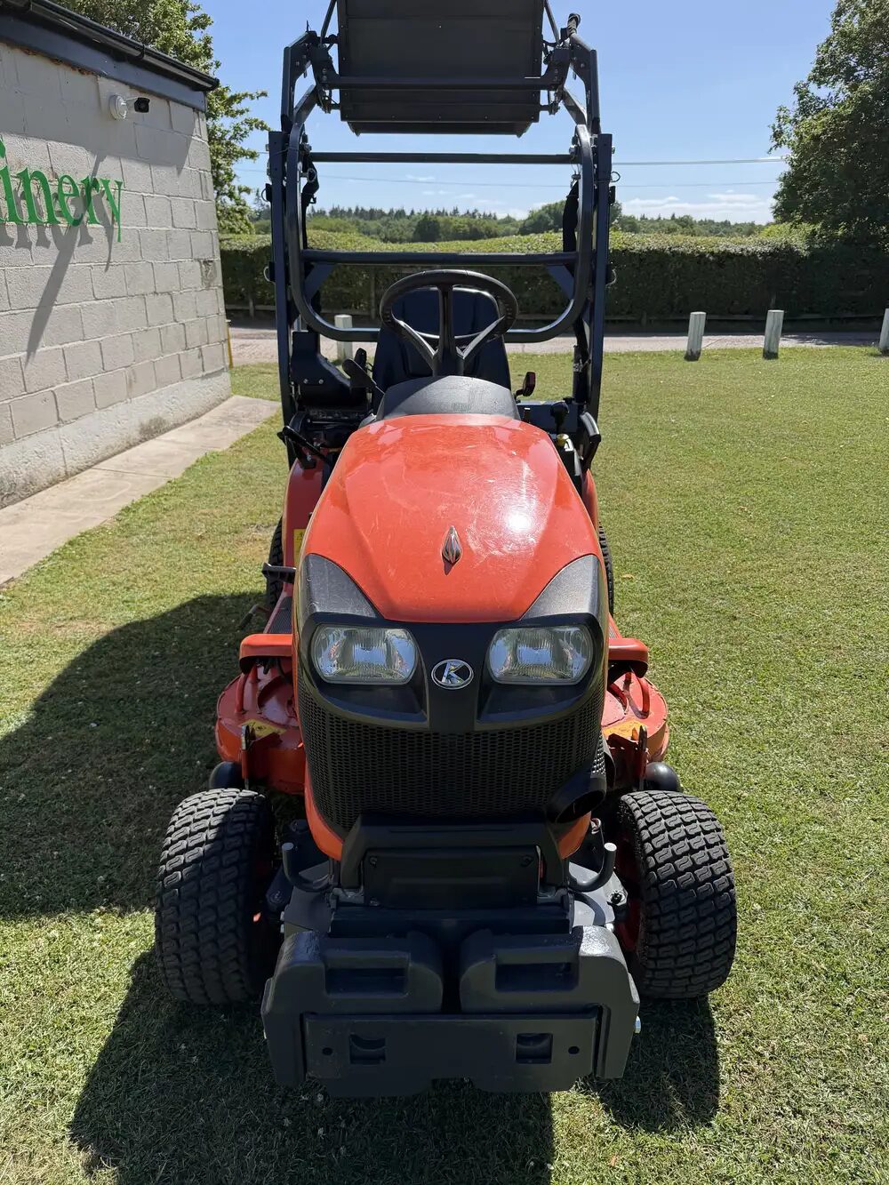 kubota g231hd 48" diesel ride on lawnmower garden tractor